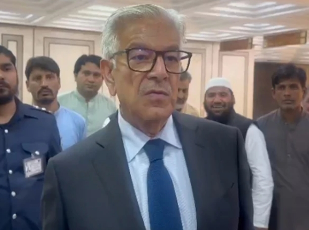 Khawaja Asif demands shooting of sewer cover thieves